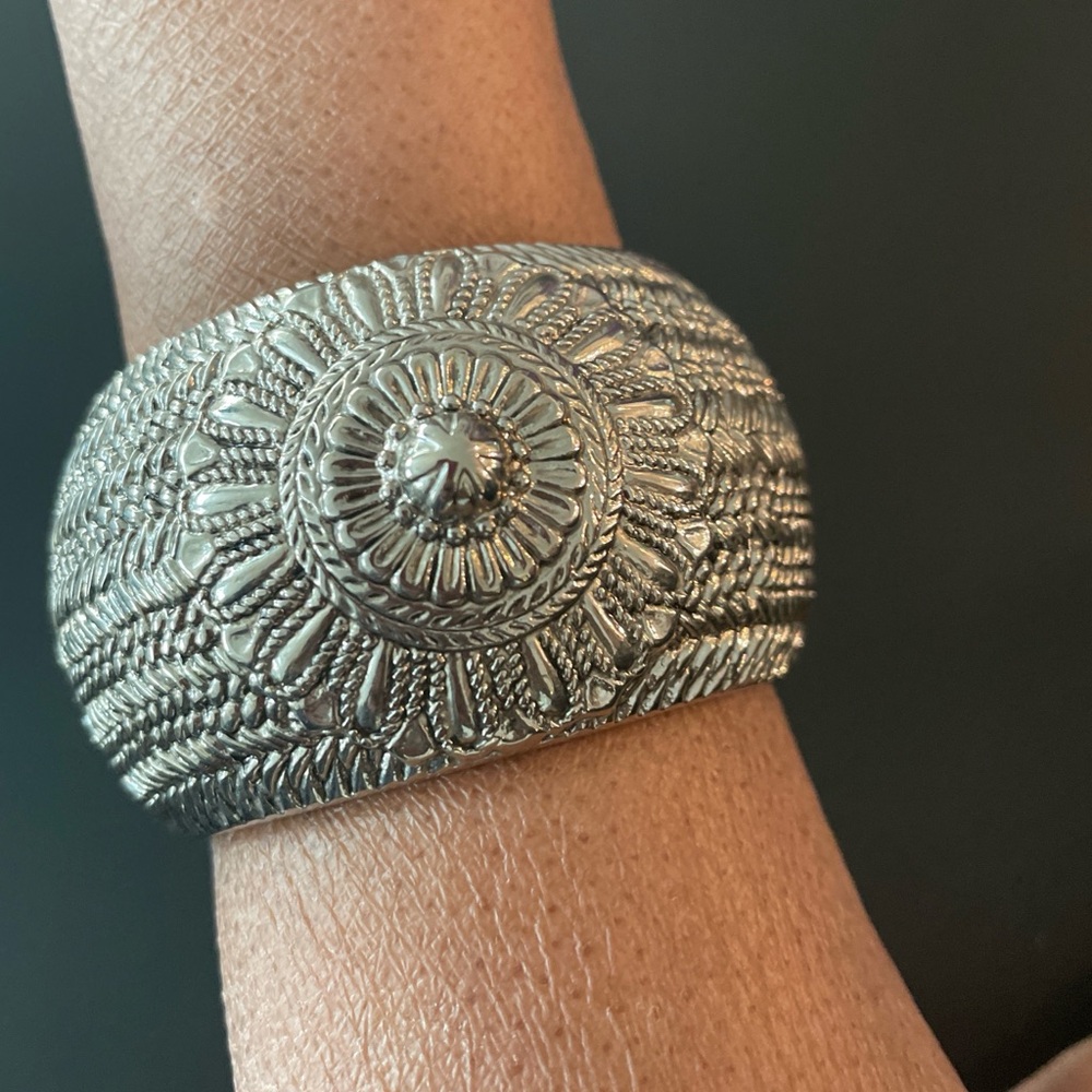 Clamper Bracelet Bangle VintageStyle Handcrafted Retro BlackWashed Silver Etched